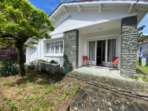 Maison de Vacances Confortable, Plage à Pied - La Tranche-sur-Mer, 6 Pers., Wifi, Parking, 500m² Terrain - FR-1-22-364